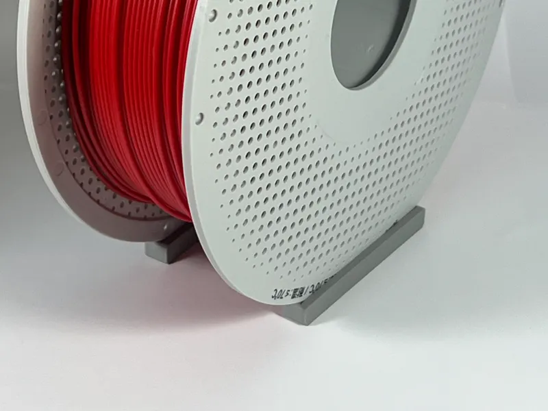 Low-Profile spool holder