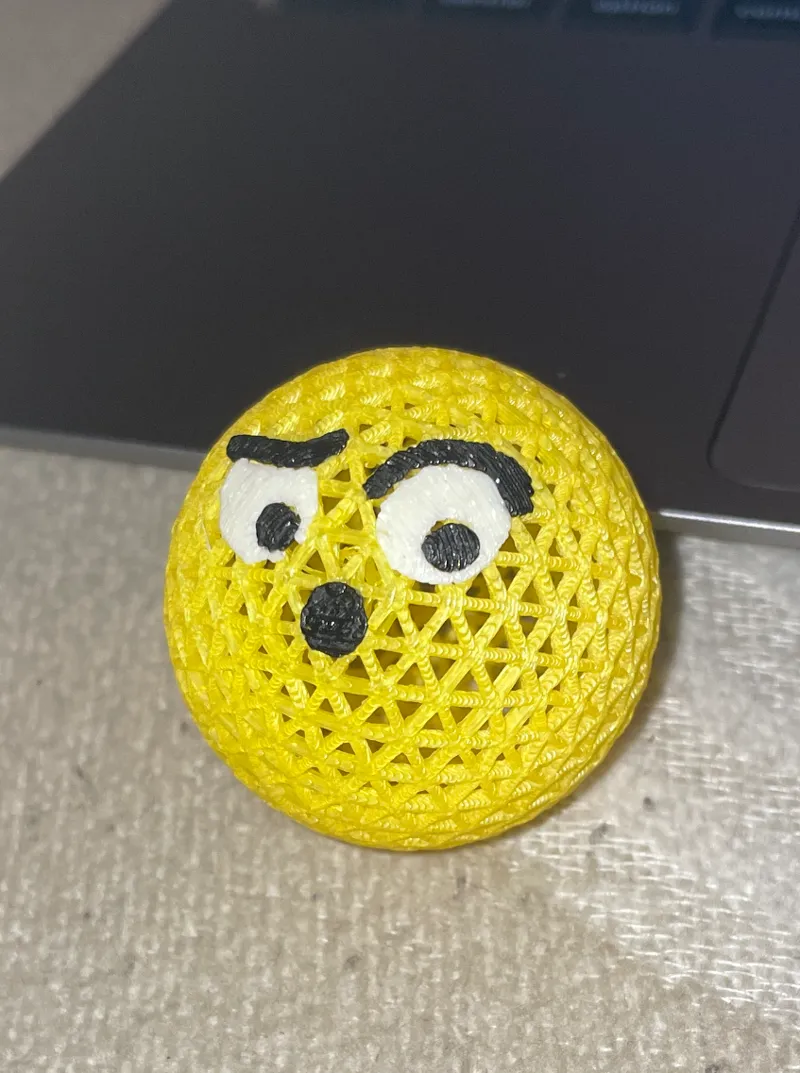 Airless ball with sphere smiley