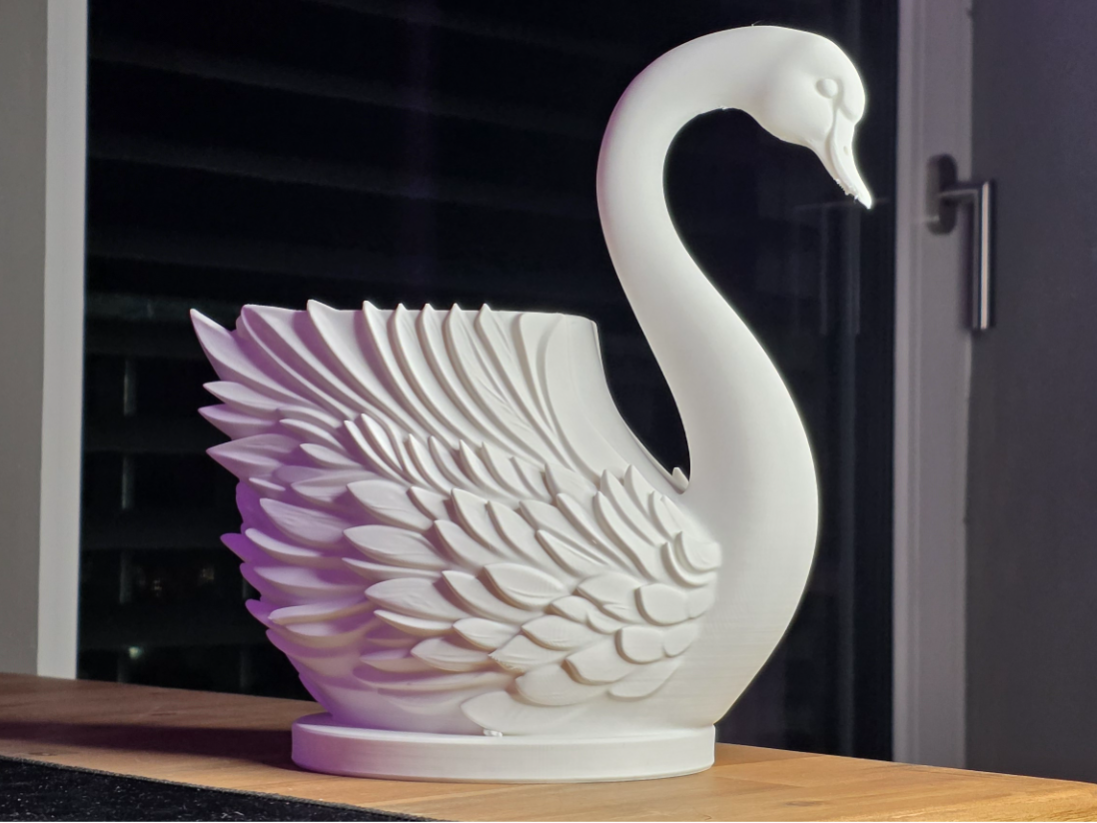 Vase of a Swan big