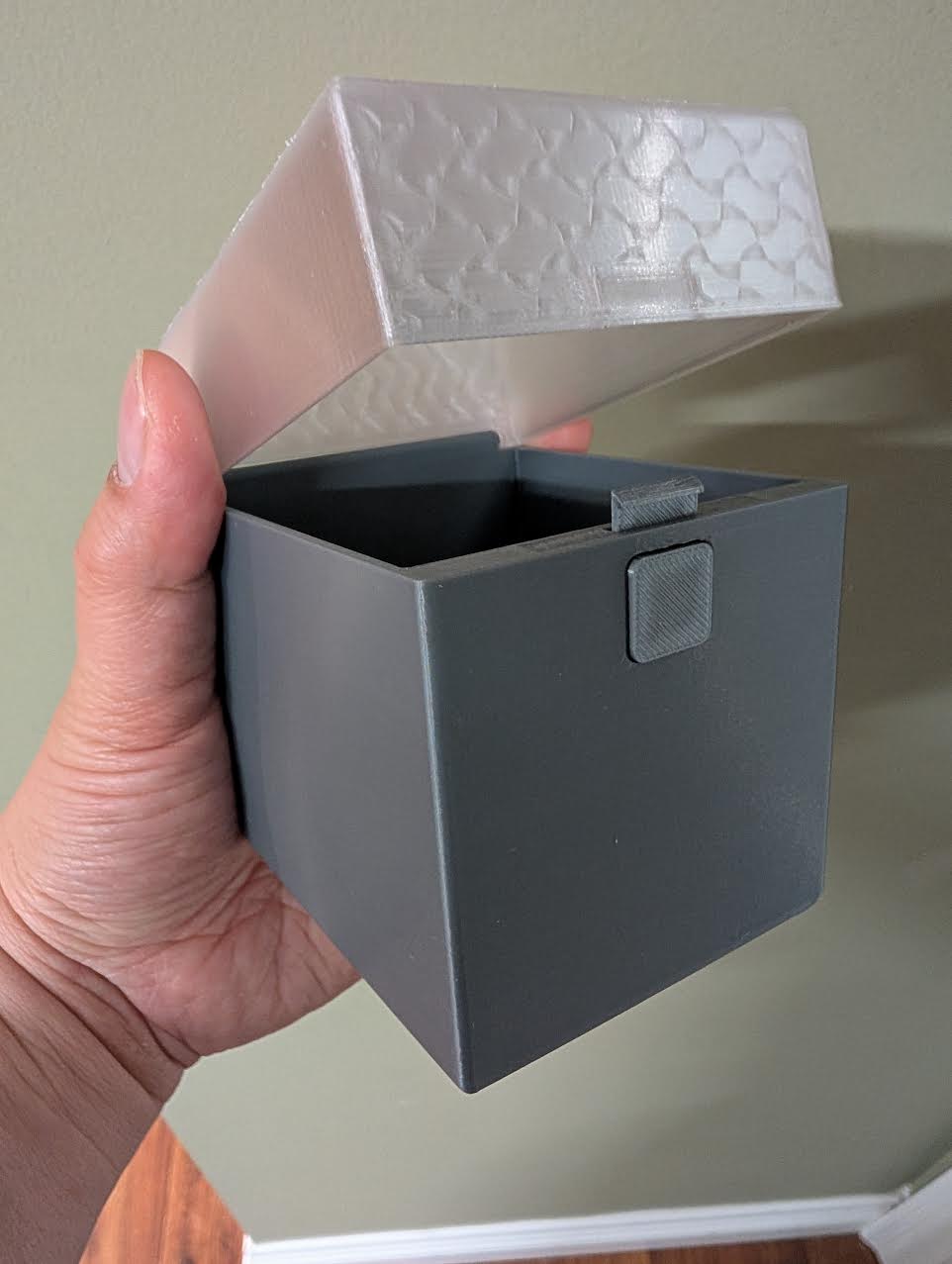 Miniatura 2 do modelo 3D Button Deck Box | 100 Cards
