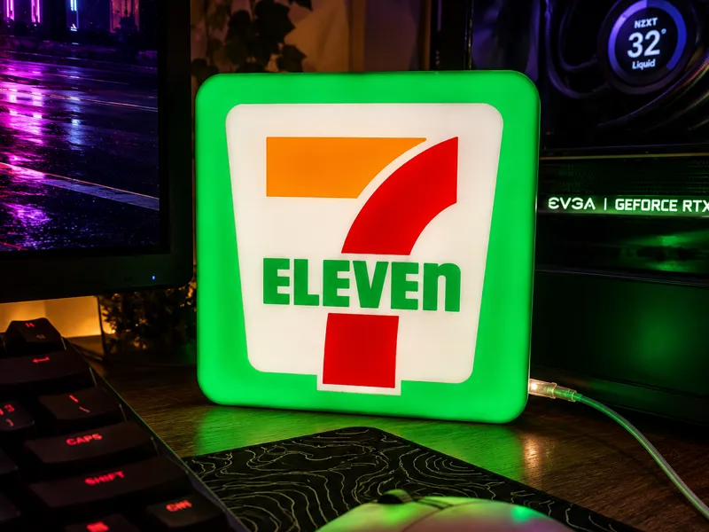 7-11 Lightbox