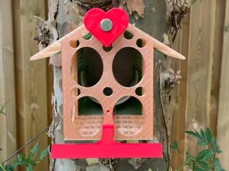 Peanutbutter Birdfeeder