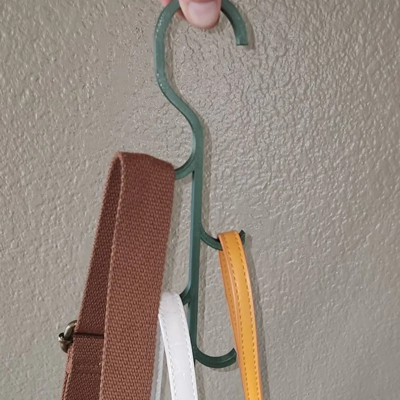 Six (6) Bag Handbag and Purse Closet Rod Hanger