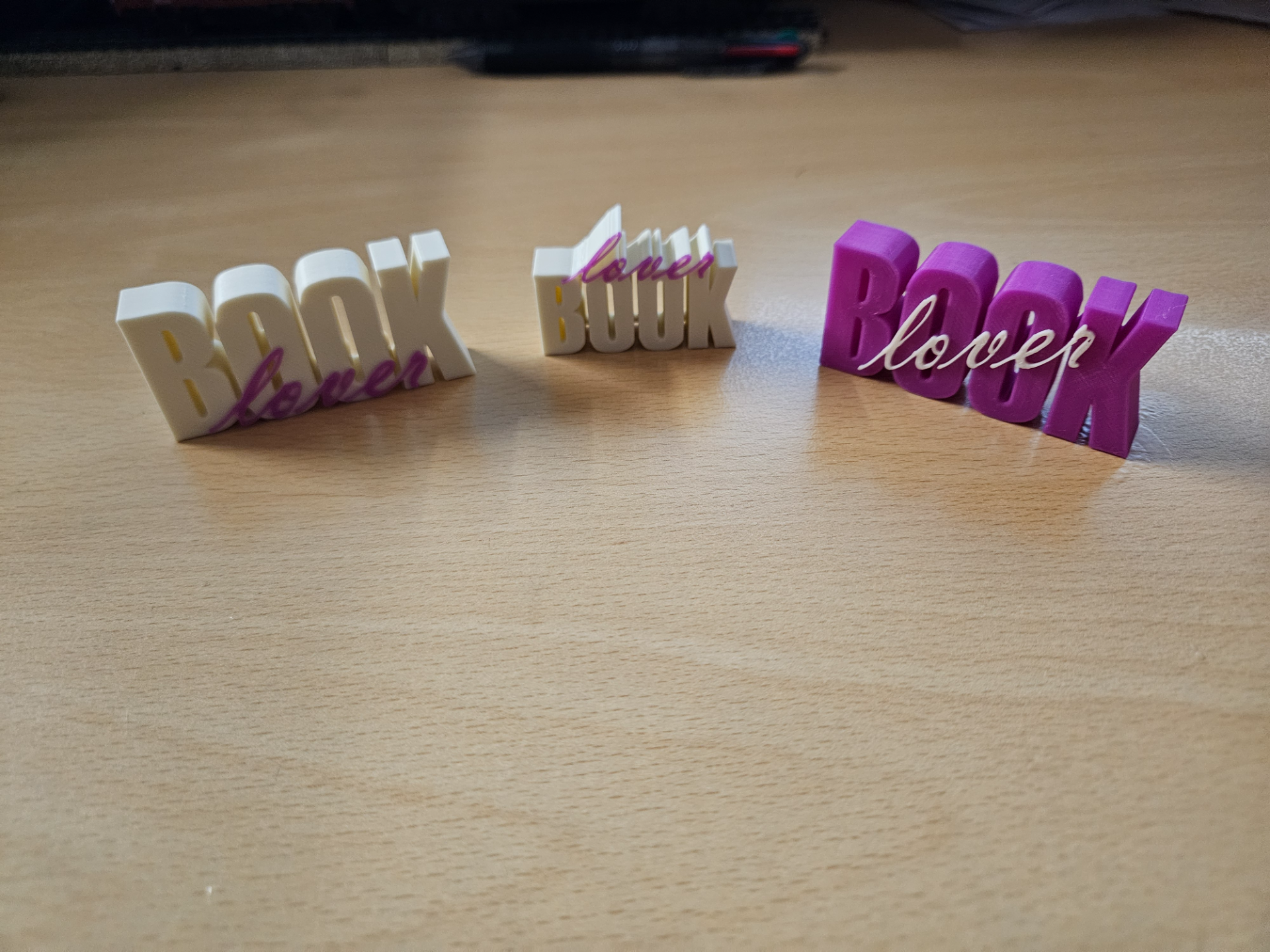 Schriftzug Book lover / Buchliebhaber