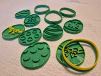 Cookie cutters with removable inlay stamps