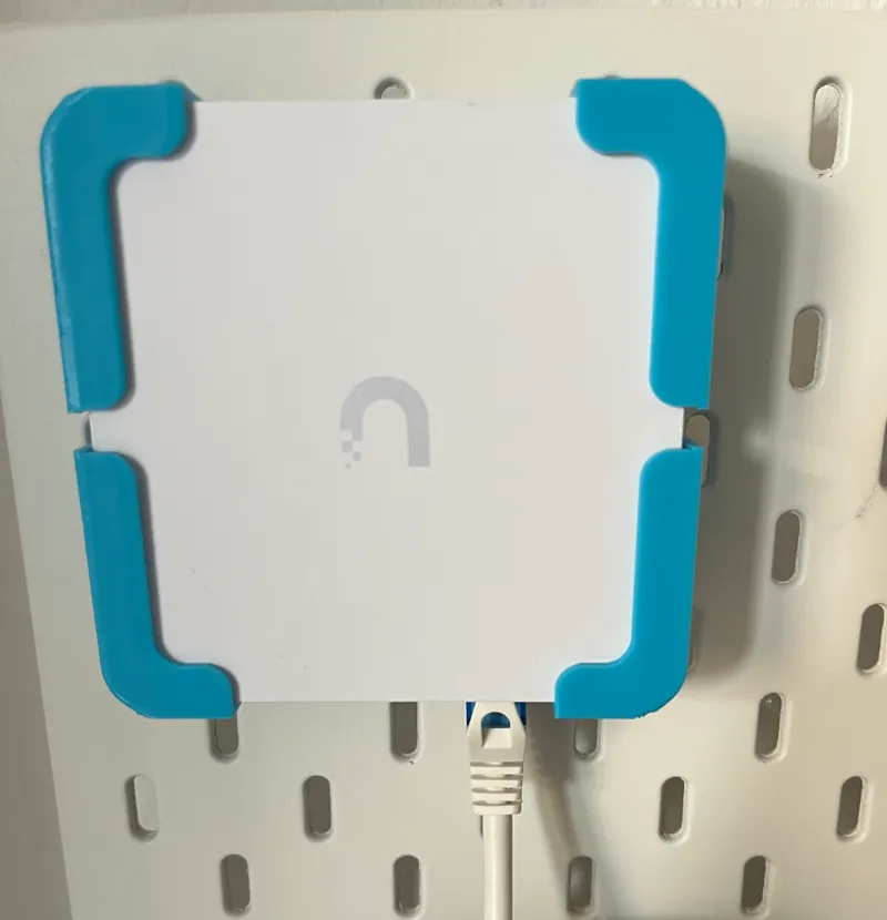 Ubiquity Unifi Express mount holder on Ikea Skadis