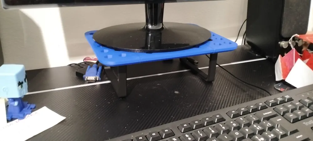 Print Minis Riser Monitor riser - Free 3D Print Model - MakerWorld
