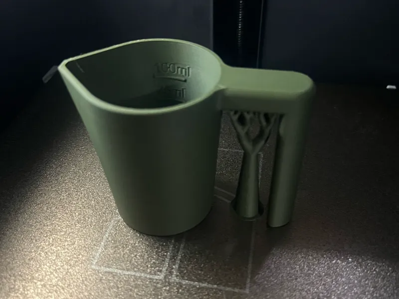 Messbecher mit Griff und Skala 25, 50, 75, 100 ml 