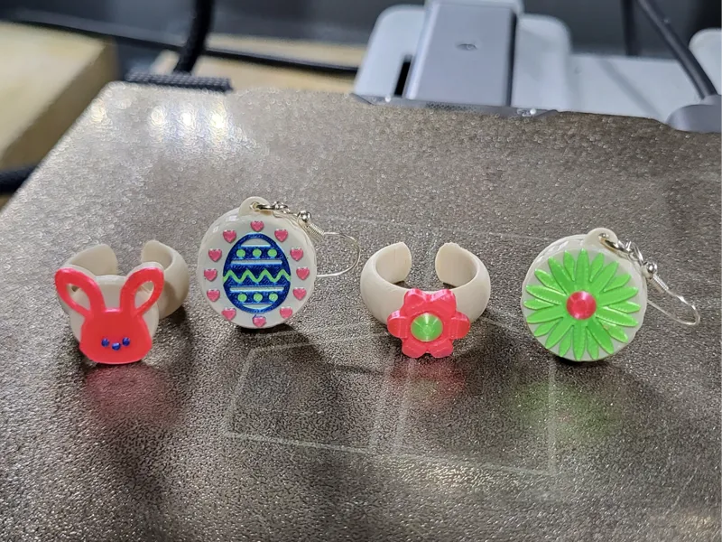 Easter flashing earring with magic ring