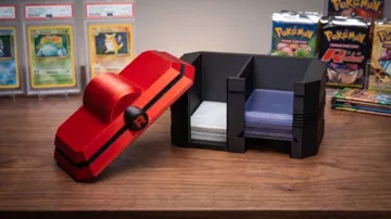 Soporte: Pokemon Center Team Rocket Sleeve/Toploader Holder — vista de referencia 4