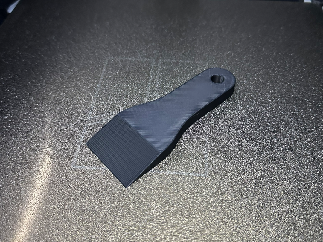 Miniatura 1 do modelo 3D Sharp Plate Scraper