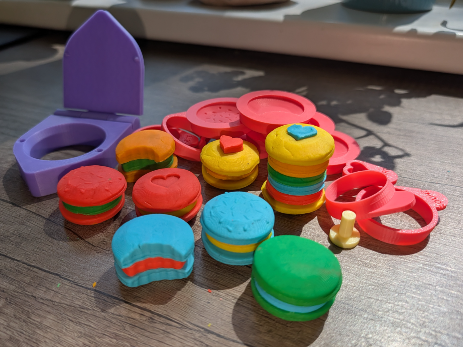 Play doh macaroon press with casting moulds