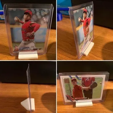 Support d'exposition pour cartes de baseball (format home plate)