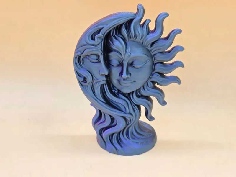 Mystische Sonne-Mond Figur