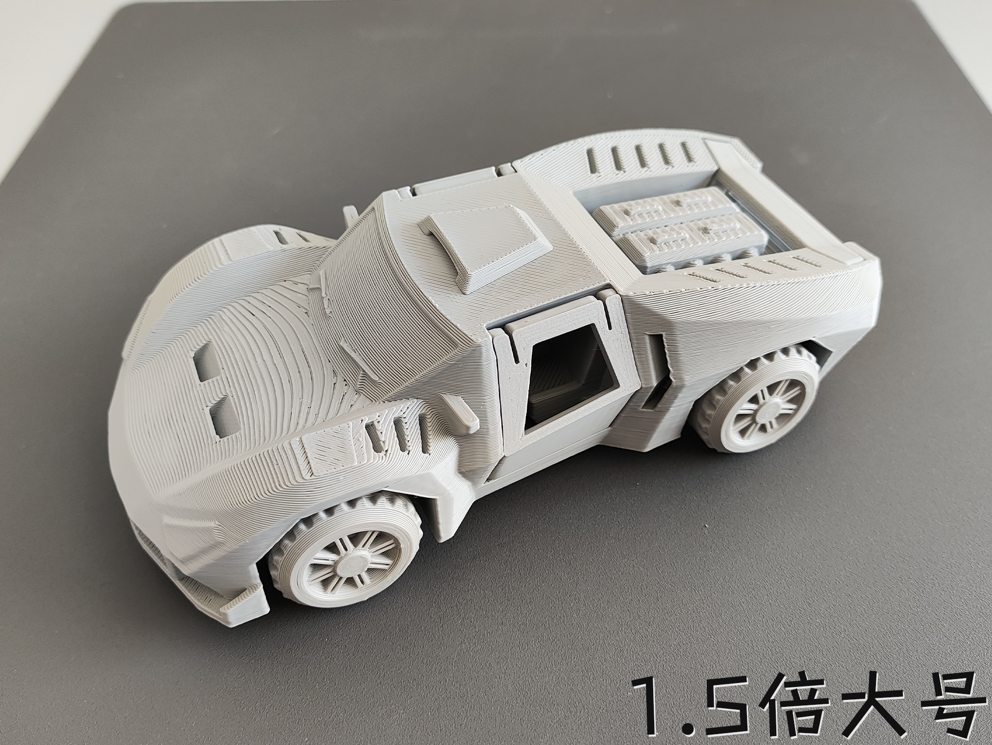 Miniatura 2 do modelo 3D 鸥翼门跑车，车门可打开、尾翼可升起（无支撑，无需五金件）