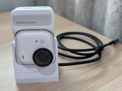 insta360 GO Ultra charging dock