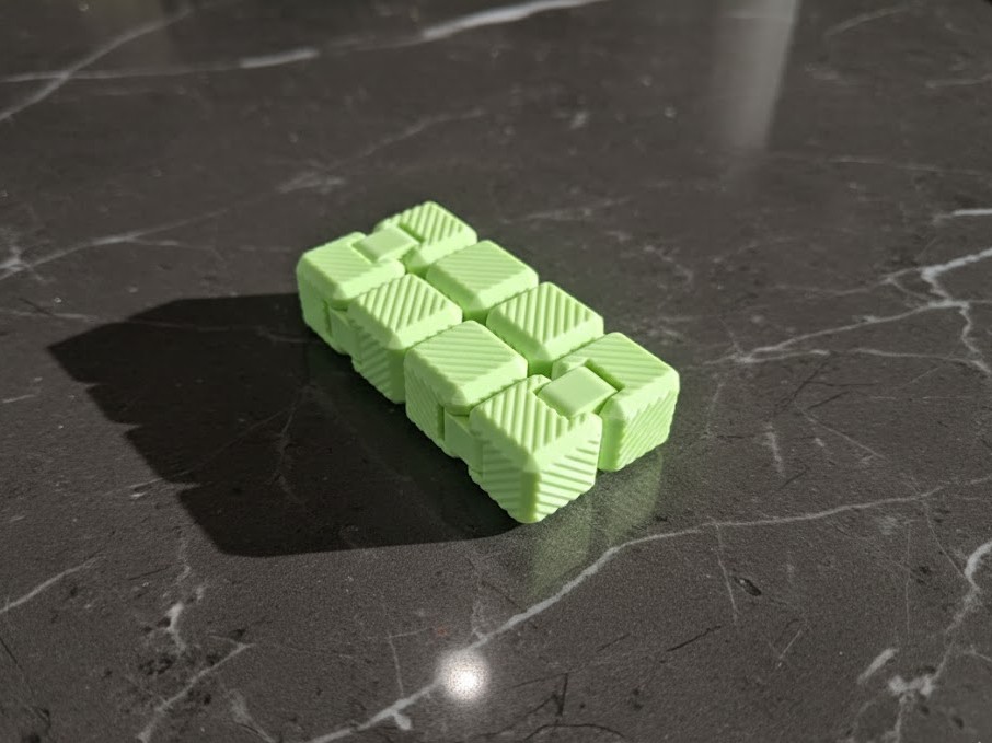 Miniatura 1 do modelo 3D Ribbed Infinity Cube