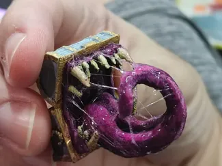 Chest mimic