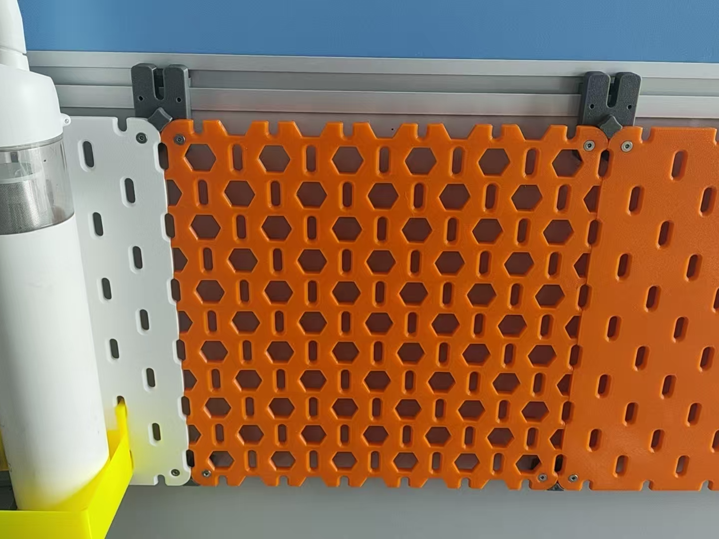 Miniatura 1 do modelo 3D 轻量化镂空宜家Skadis洞洞板，可以下棋
