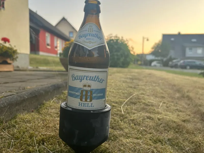 Bierhalter mit Integrierter Kühlung