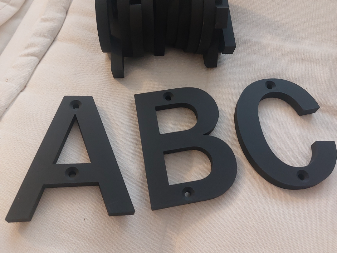 House / Gate Letters – 10cm (Click & Print)