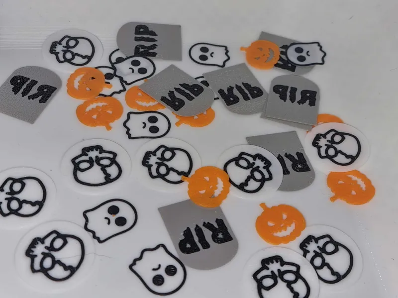 Halloween confetti set
