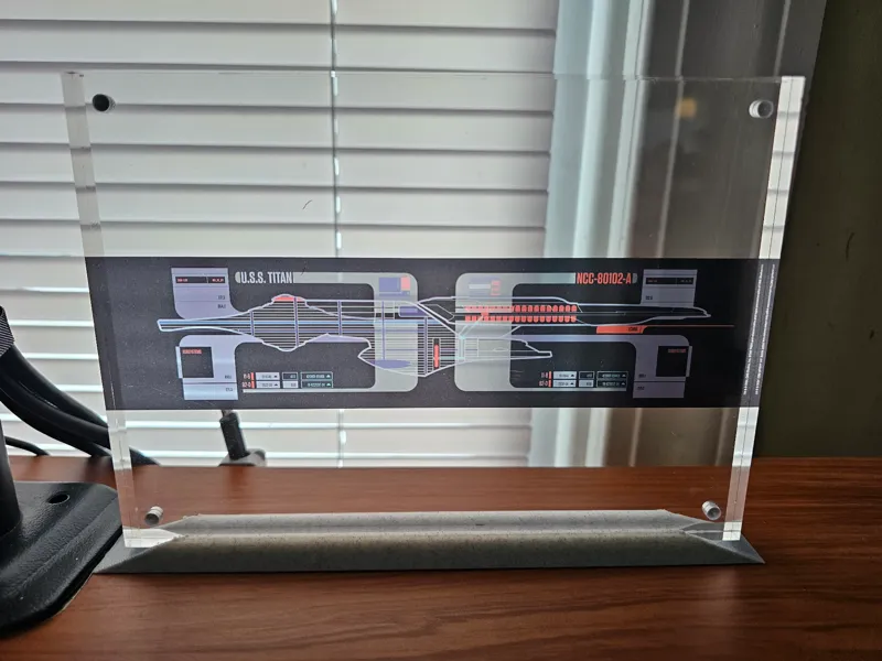 Fanhome U.S.S. Titan LCARS Cell Stand