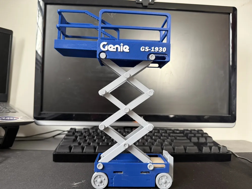 Retractable Desktop Scissor Lift - Free 3D Print Model - MakerWorld