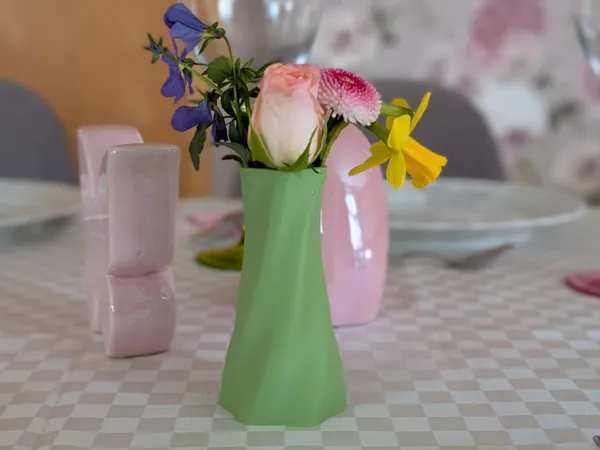 Vase élégant taille moyenne