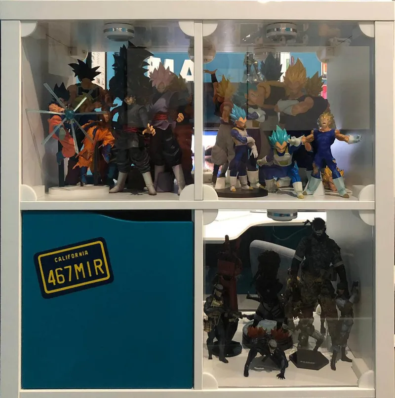 IKEA KALLAX SHOWCASE - GLASS CASE