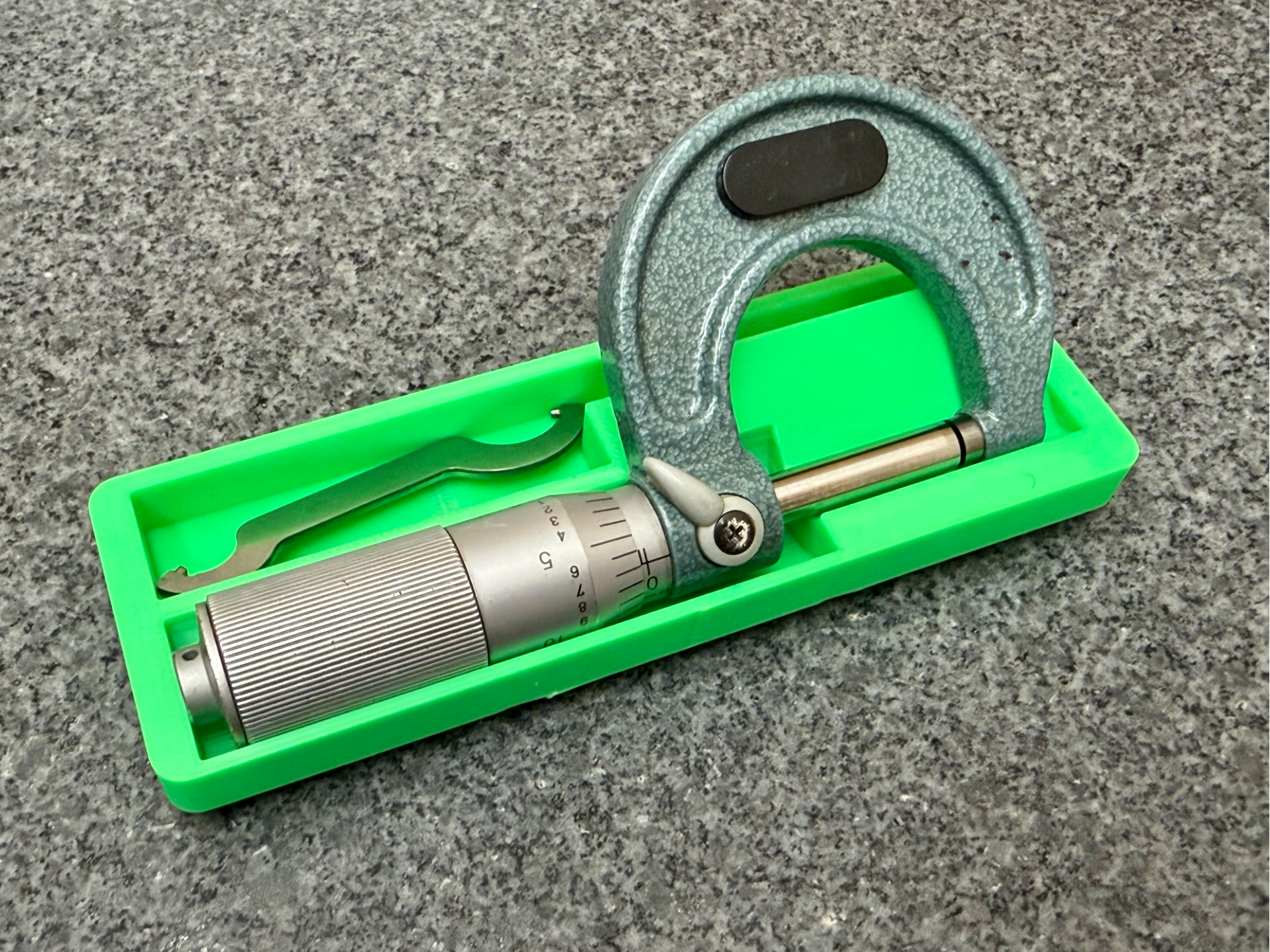 Gridfinity 1x3 Tray for 0-1" Mitutoyo Micrometer