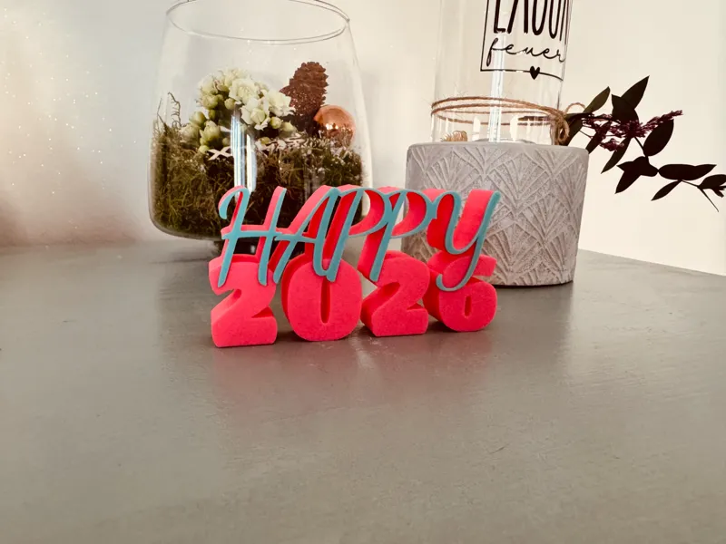 Schriftzug Happy 2026 Text