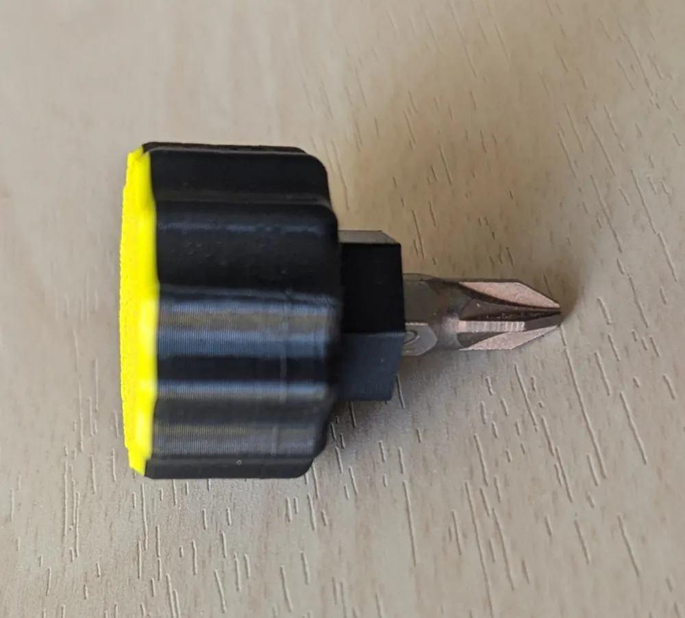 Compact Bit Thumb Driver print in place magnet by Baz - MakerWorld