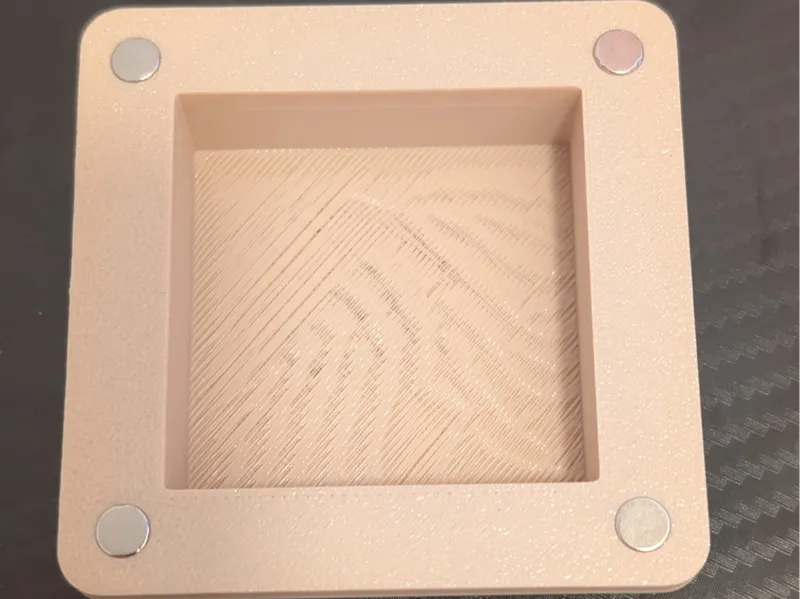 Magnetische 3D gedruckte Steckdosenabdeckung 