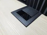 Cable-feedthrough NO hinge