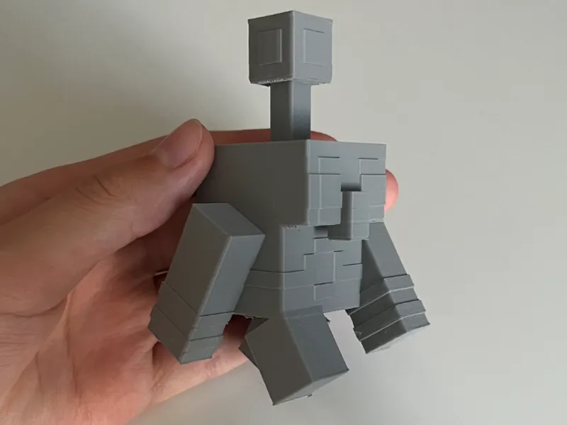 Walking Minecraft Copper Golem
