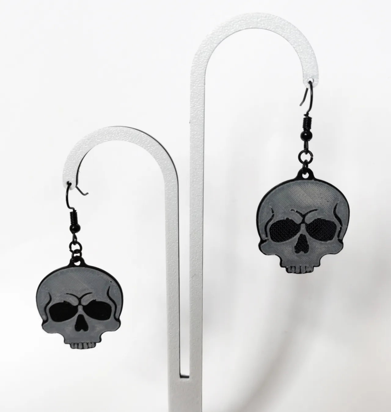 skull - earrings, keychain view 2