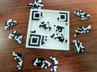QR Code Puzzle 16pcs