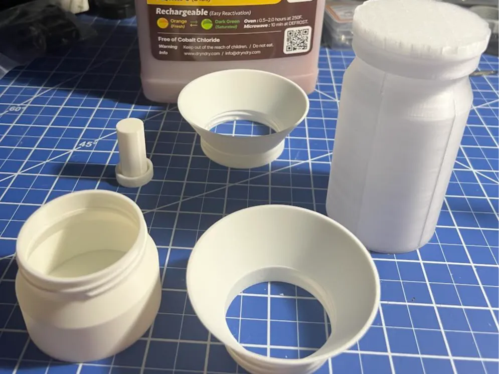 Cerealbox Feeder Desiccant Bottle & Funnel Kit