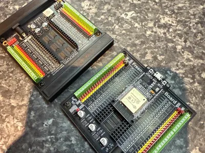 Freenove Mount and Storage case