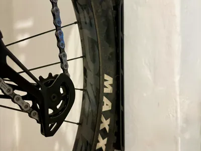 Minimalist MTB Wheel Tray / Wall Protector