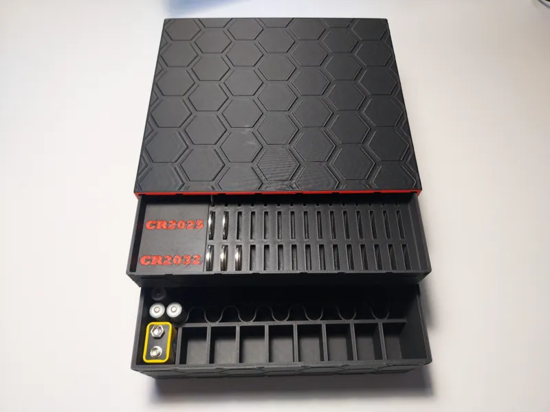 Battery container