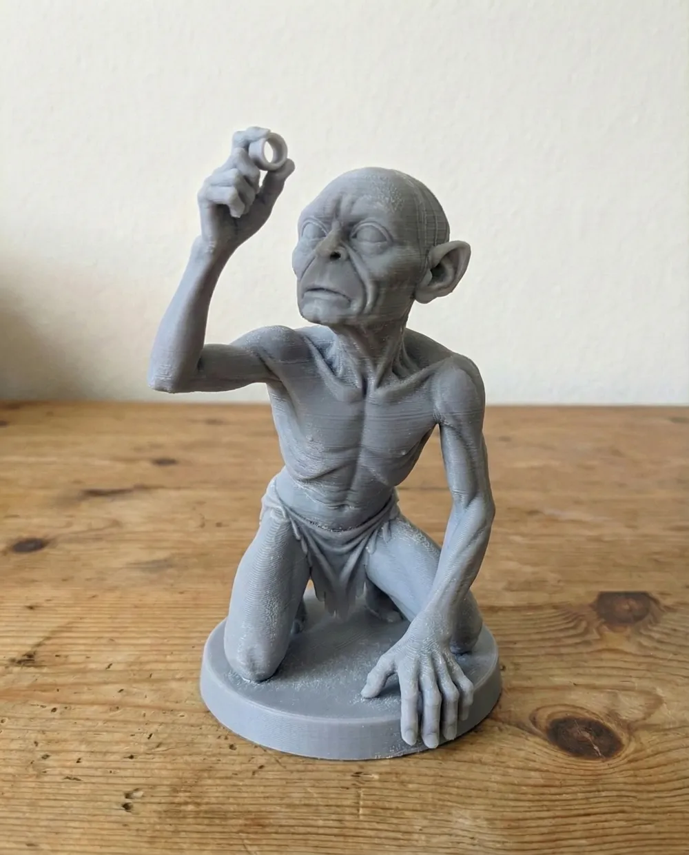 Dekoratif Yüzük Koleksiyonluk Özel Tasarım Gollum Holding Tek Yüzük Süs