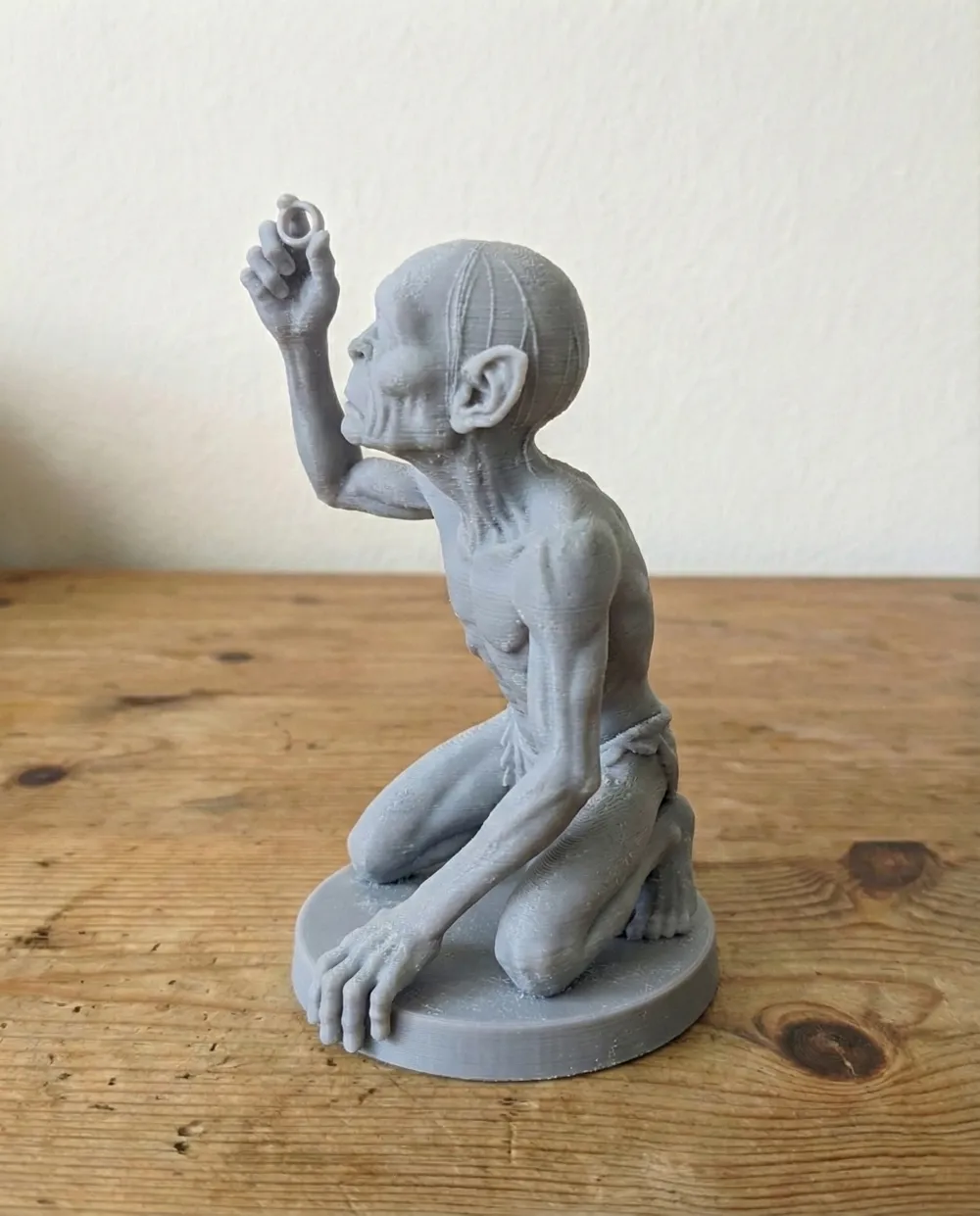 Dekoratif Yüzük Koleksiyonluk Özel Tasarım Gollum Holding Tek Yüzük Süs