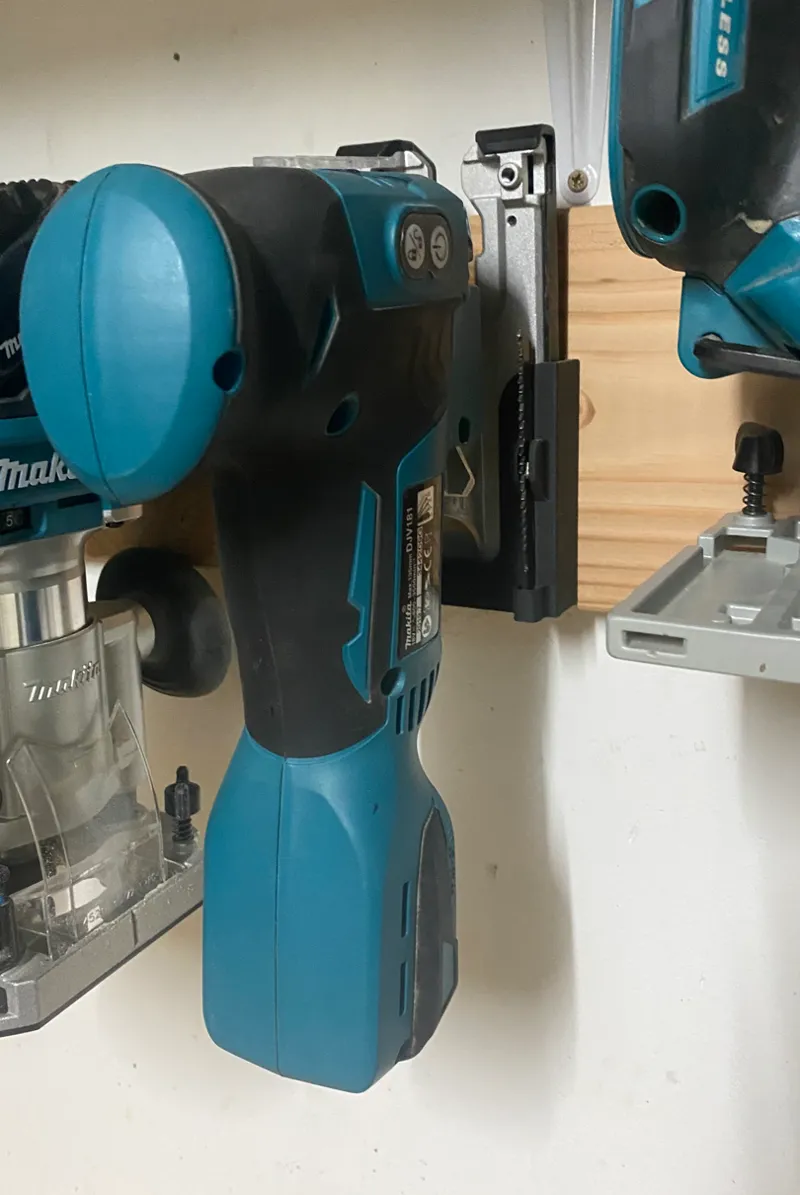 Makita Stichsäge (Jigsaw) 18V Wandhalter