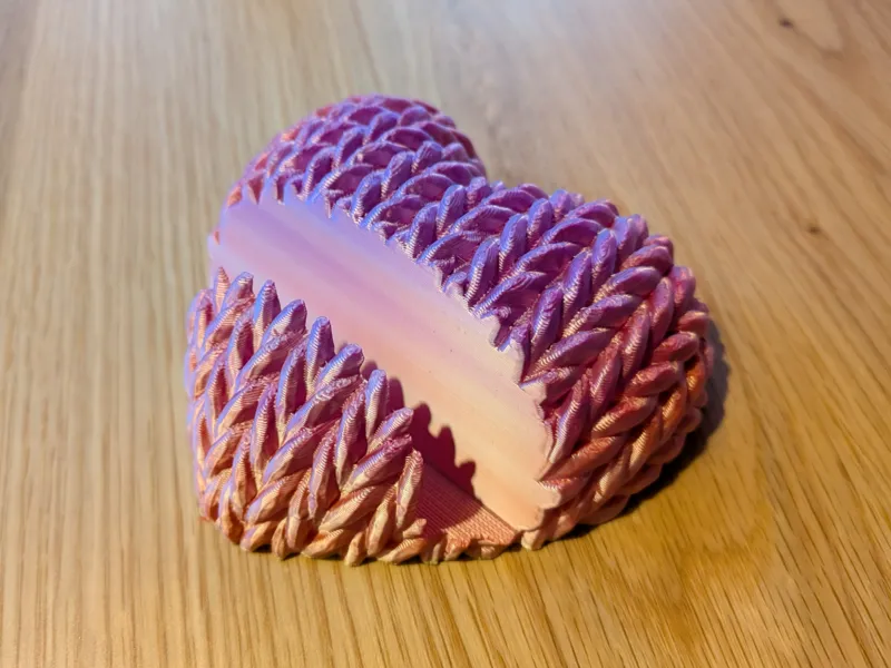 Handy Halter Strickherz Phone stand knitted heart