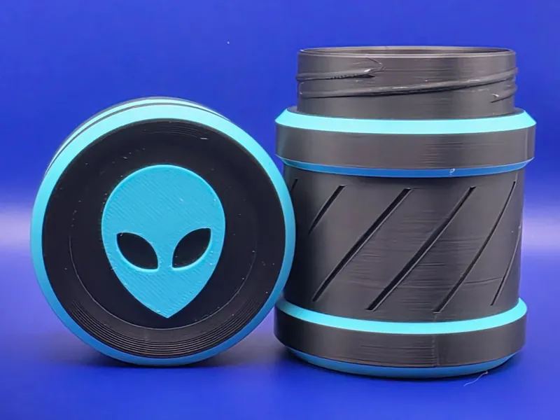 Alien Themed Easy Thread Container 
