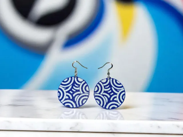Round illusion earrings