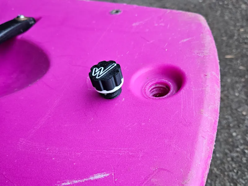 Waka Kayak Drain Bung
