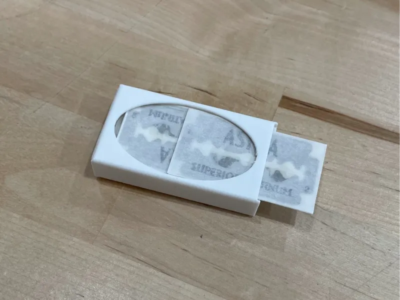 razor blade box and dispenser 
